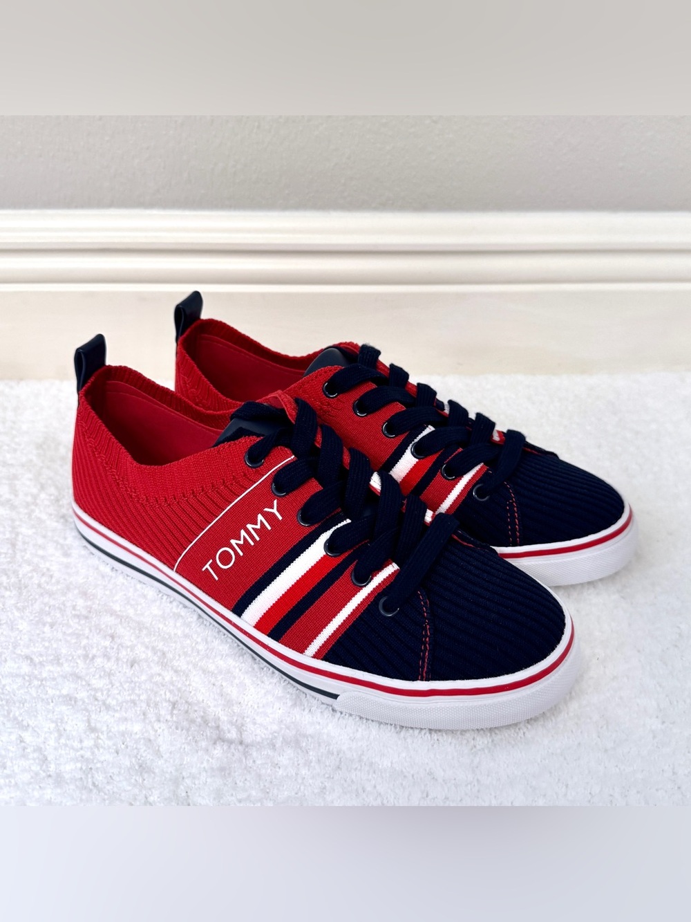TOMMY HILFIGER TWOANA Red and Blue Fabric Sneakers